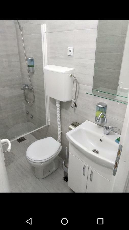 Apartmani Pinokio Ni エクステリア 写真