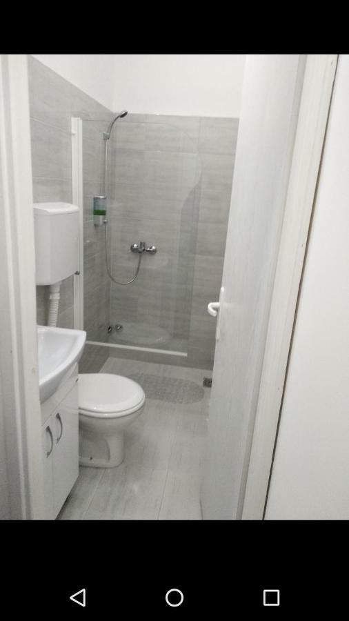 Apartmani Pinokio Ni エクステリア 写真
