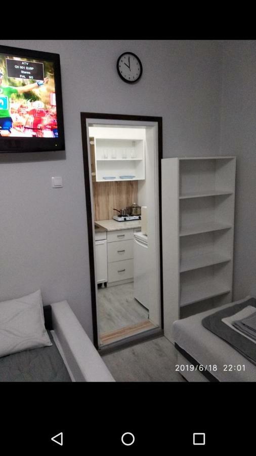 Apartmani Pinokio Ni エクステリア 写真